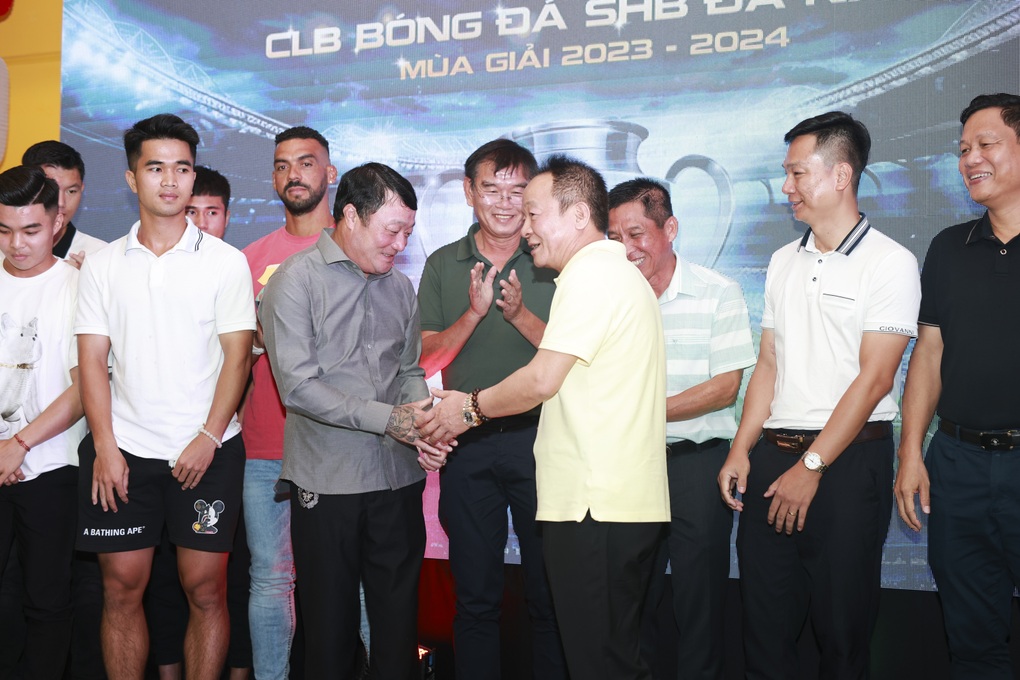 SHB Đà Nẵng đặt mục tiêu cao khi giành quyền trở lại V-League - 3 SHB Đà Nẵng đặt mục tiêu cao khi giành quyền trở lại V-League - 3