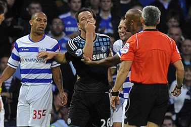 FA tiếp tục treo “cái bắt tay” giữa Chelsea và QPR