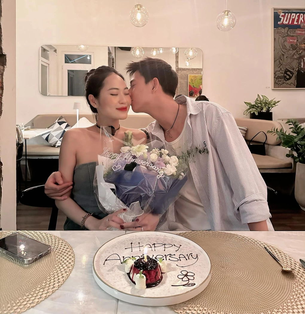 Hot boy cầu lông Phạm Hồng Nam lên xe hoa với bạn gái yêu 5 năm - 9 Hot boy cầu lông Phạm Hồng Nam lên xe hoa với bạn gái yêu 5 năm - 9