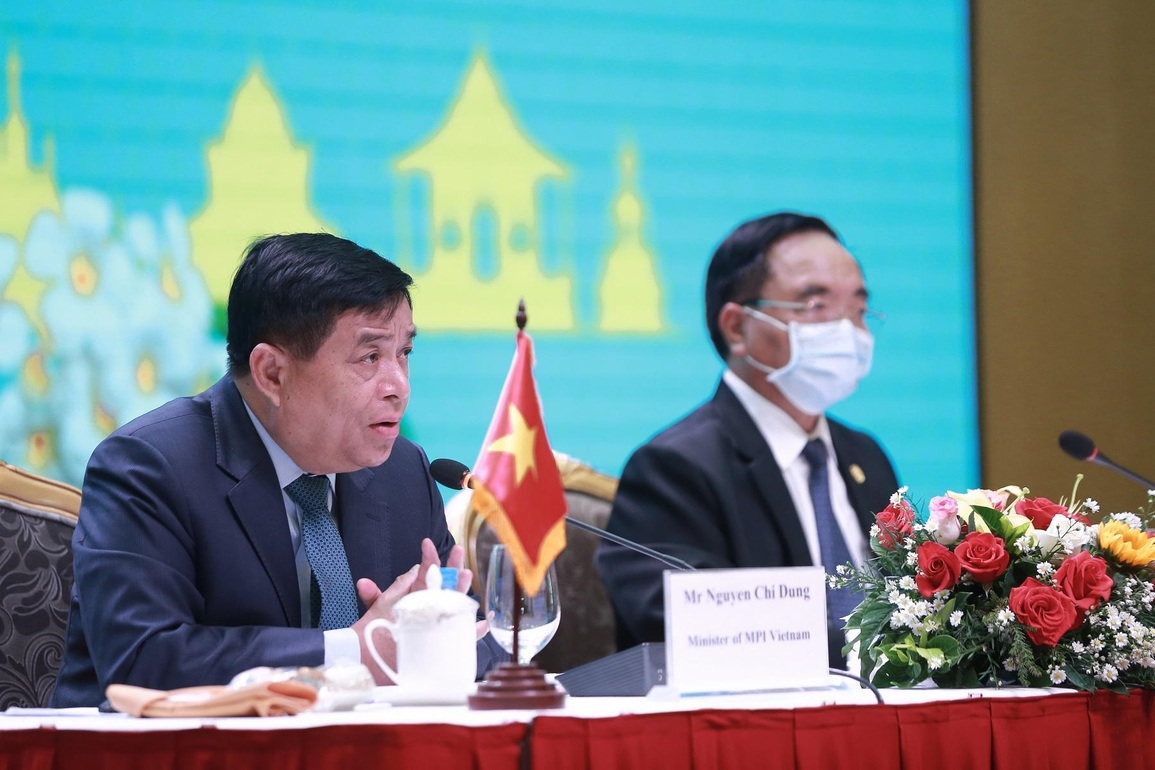 Tập đoàn FLC và PetroTrade đầu tư tuyến đường sắt kết nối Việt Nam - Lào - 3 Tập đoàn FLC và PetroTrade đầu tư tuyến đường sắt kết nối Việt Nam - Lào - 3