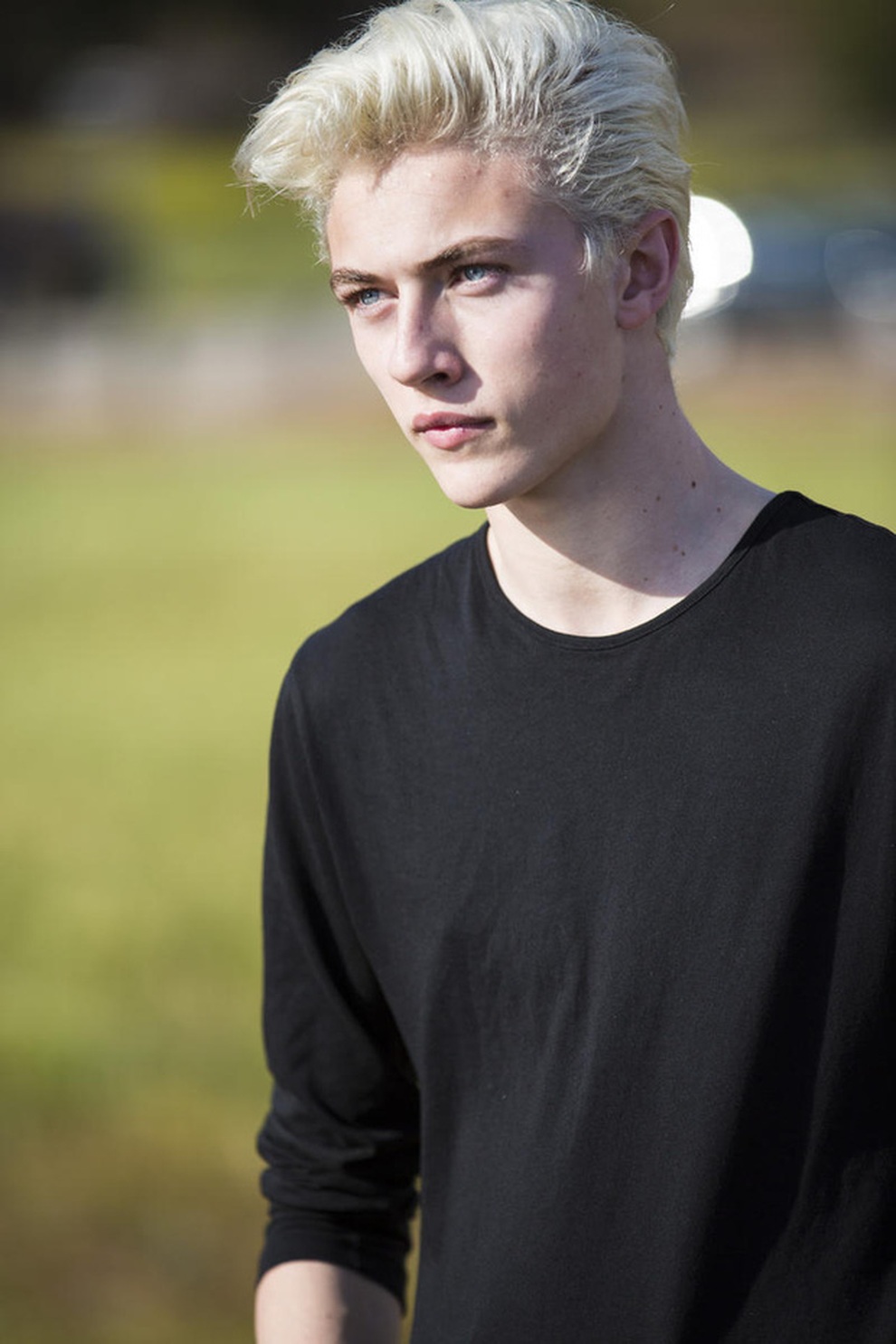 Hoàng tử làng mẫu Lucky Blue Smith sắp lên chức bố lần thứ ba ở tuổi 23 - 6 Hoàng tử làng mẫu Lucky Blue Smith sắp lên chức bố lần thứ ba ở tuổi 23 - 6