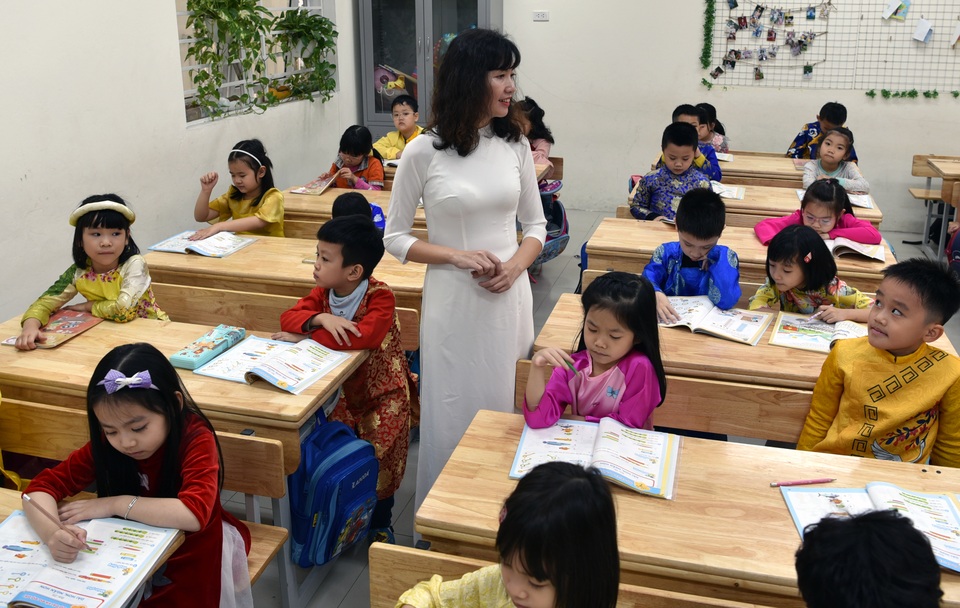 Những nhóc tì nhí nhảnh trong Tuần lễ áo dài - 2 Những nhóc tì nhí nhảnh trong Tuần lễ áo dài - 2