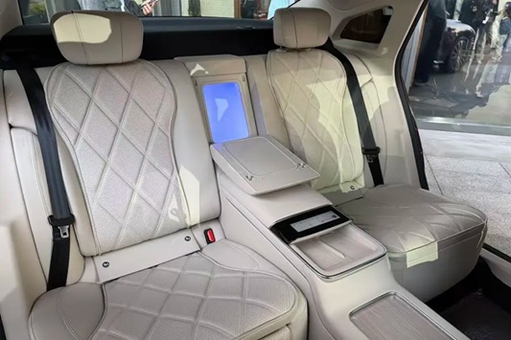 Sedan Trung Quốc siêu tiết kiệm: Một bình xăng đi 2.000km, giá từ 500 triệu - 4 Sedan Trung Quốc siêu tiết kiệm: Một bình xăng đi 2.000km, giá từ 500 triệu - 4