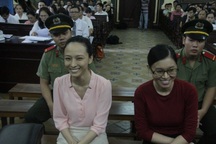 Hoa hậu Phương Nga được tại ngoại, điều tra lại vụ án