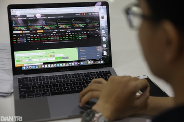 Nhà đầu tư chứng khoán đang trong cơn men say chiến thắng cần lưu ý gì?