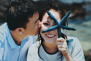 Ảnh cưới cùng sao biển đáng yêu của cặp đôi Sài thành