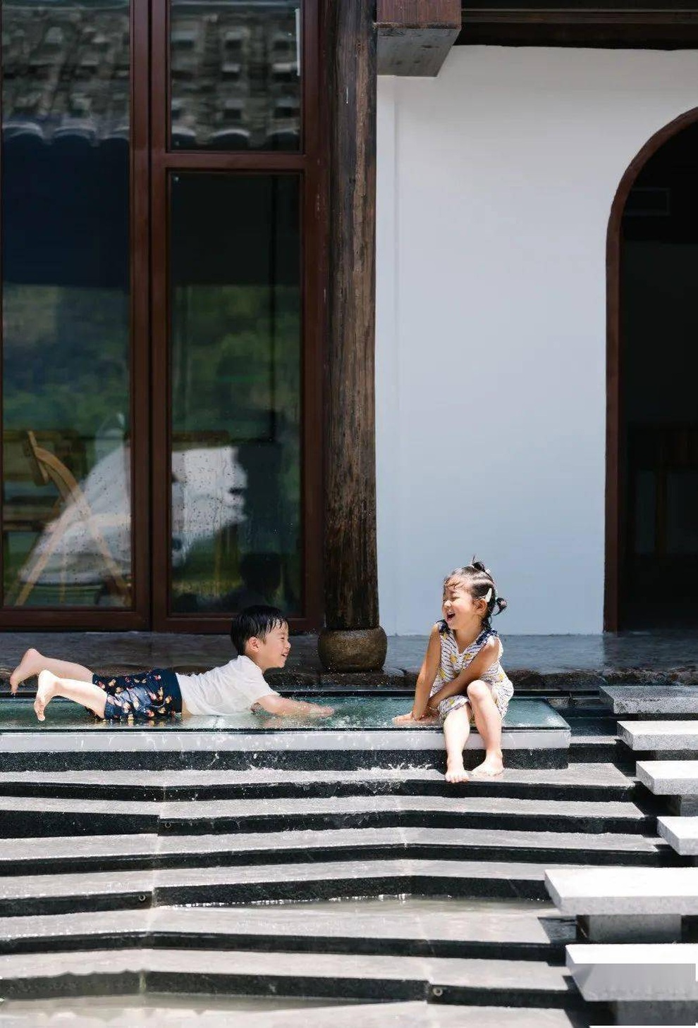 Vợ chồng nghỉ việc về quê, cải tạo nhà cổ thành nơi sống giữa thiên nhiên - 9