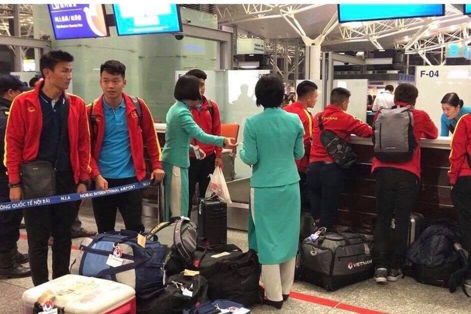 U23 Việt Nam sang Hàn Quốc tập huấn lúc nửa đêm - Ảnh 1. U23 Việt Nam sang Hàn Quốc tập huấn lúc nửa đêm - Ảnh 1.