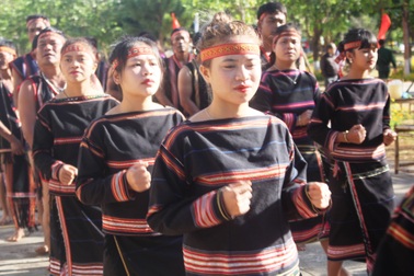 Đa sắc màu tại lễ hội mùa xuân các dân tộc tỉnh Gia Lai