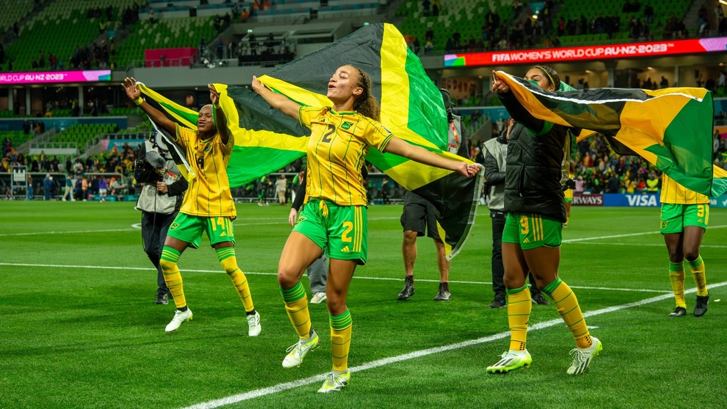 Nhặt từng đồng dự World Cup, Jamaica tạo nên địa chấn - 3 Nhặt từng đồng dự World Cup, Jamaica tạo nên địa chấn - 3