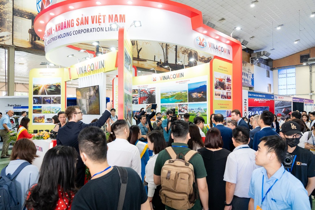 Hơn 200 doanh nghiệp từ 17 quốc gia và vùng lãnh thổ tham dự Mining Vietnam 2024 - 1 Hơn 200 doanh nghiệp từ 17 quốc gia và vùng lãnh thổ tham dự Mining Vietnam 2024 - 1