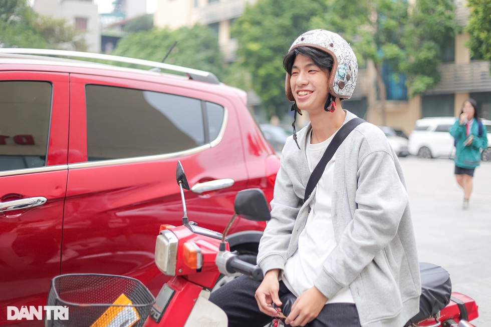 Đời thường của nam sinh trường Đại học Sư phạm Hà Nội gây sốt vì điển trai - 5 Đời thường của nam sinh trường Đại học Sư phạm Hà Nội gây sốt vì điển trai - 5