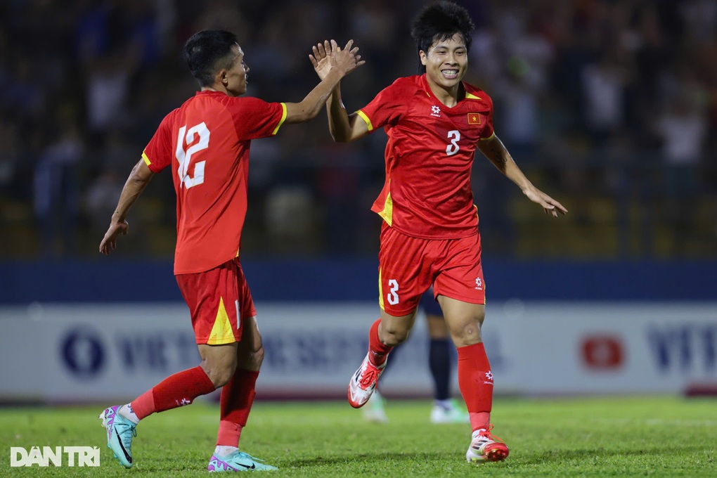 Thắng Campuchia, đội tuyển Việt Nam nhận tin vui trên bảng xếp hạng FIFA - 1 Thắng Campuchia, đội tuyển Việt Nam nhận tin vui trên bảng xếp hạng FIFA - 1