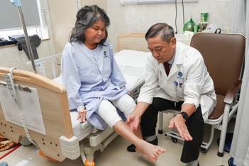 Phép màu đến với người phụ nữ tưởng chừng không thể đứng dậy được nữa