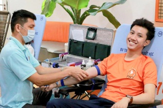 Chăm sóc cộng đồng: Văn hóa cốt lõi trong hành trình phát triển của FWD