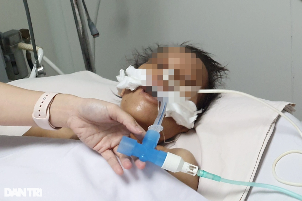 Bất ngờ lên cơn sốt, đau bụng nguy kịch sau dính mưa - 3 Bất ngờ lên cơn sốt, đau bụng nguy kịch sau dính mưa - 3
