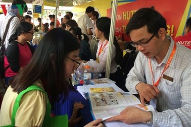 Các trường đại học ở TPHCM tăng tốc tư vấn cho mùa tuyển sinh 2018