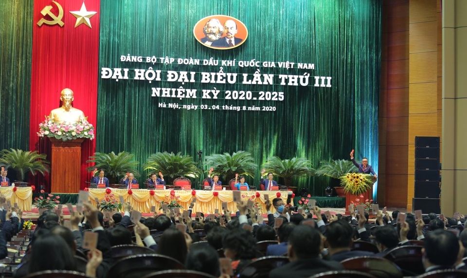 Đại hội đại biểu Đảng bộ Tập đoàn Dầu khí Quốc gia Việt Nam lần thứ III, nhiệm kỳ 2020 - 2025 thành công tốt đẹp - 6 Đại hội đại biểu Đảng bộ Tập đoàn Dầu khí Quốc gia Việt Nam lần thứ III, nhiệm kỳ 2020 - 2025 thành công tốt đẹp - 6