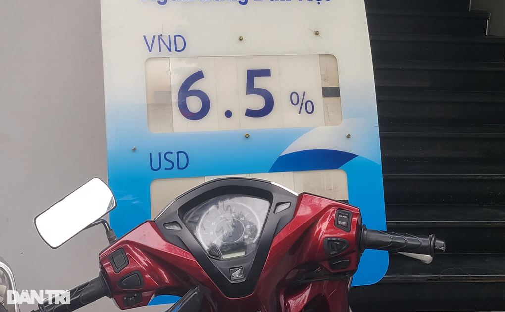 Hết thời ngân hàng treo biển lãi suất cao sát 10%/năm hút khách gửi tiền - 5 Hết thời ngân hàng treo biển lãi suất cao sát 10%/năm hút khách gửi tiền - 5