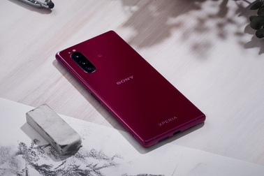 Sony bất ngờ bán Xperia 5 tại Việt Nam, giá 19,99 triệu đồng