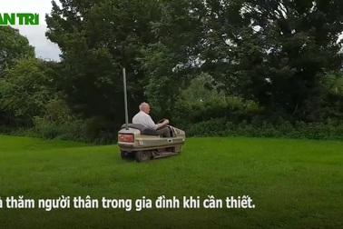 Cụ ông 71 tuổi tự chế xe hơi… từ máy cắt cỏ đã cũ