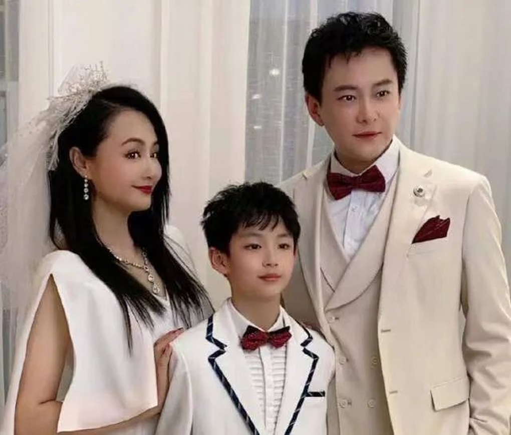 Mỹ nhân cổ trang kiếm hàng nghìn tỷ đồng nhờ livestream, mắc ung thư - 6 Mỹ nhân cổ trang kiếm hàng nghìn tỷ đồng nhờ livestream, mắc ung thư - 6
