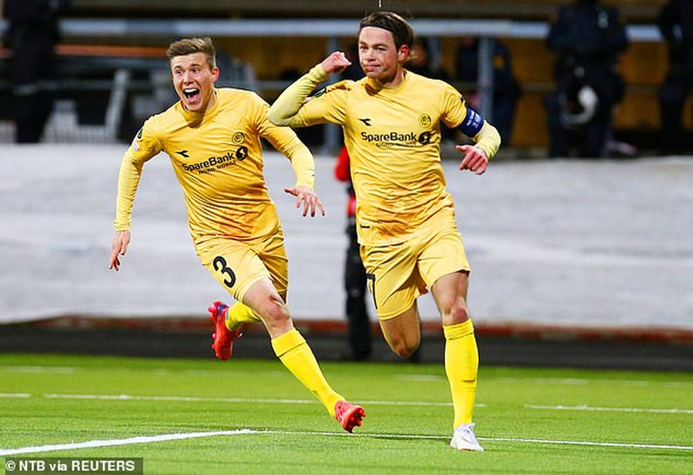 AS Roma của Mourinho thua thảm 1-6, Tottenham gục ngã trước đối thủ yếu - 2 AS Roma của Mourinho thua thảm 1-6, Tottenham gục ngã trước đối thủ yếu - 2