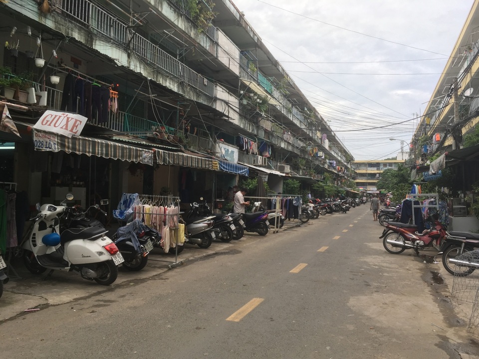 TPHCM đề xuất 50% cư dân đồng thuận là tháo dỡ chung cư cũ - 1 TPHCM đề xuất 50% cư dân đồng thuận là tháo dỡ chung cư cũ - 1