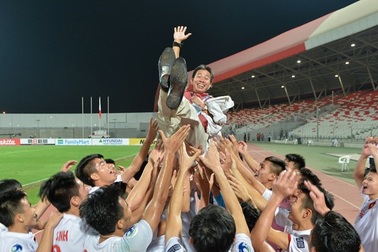 Bóng đá Việt Nam lên trang nhất của FIFA