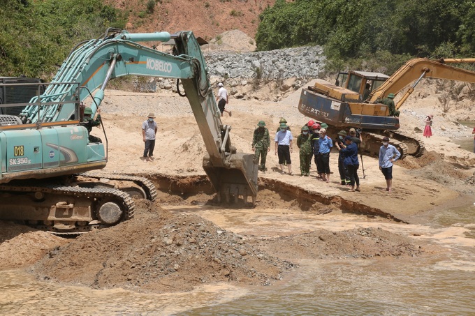 Công tác tìm kiếm nạn nhân mất tích tại khu vực thuỷ điện Rào Trăng 3 được nối lại từ sáng 1/7