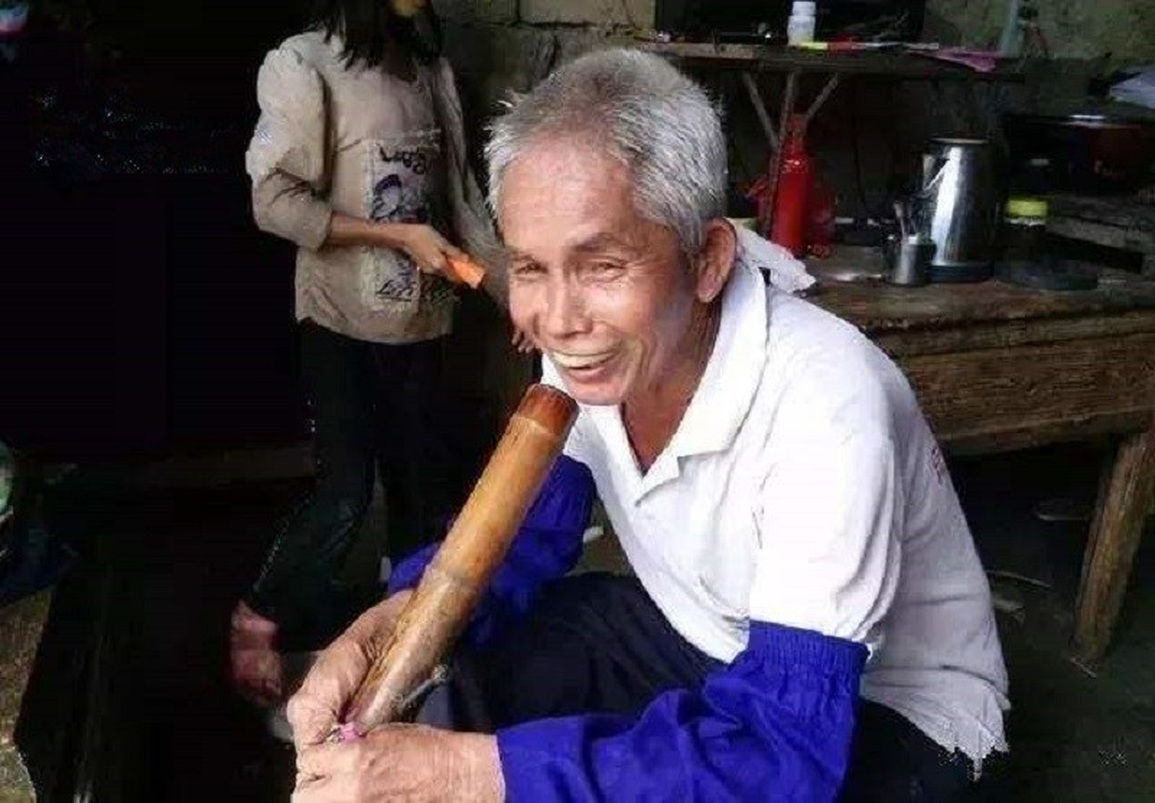Cuộc sống của cặp vợ chồng sinh 15 đứa con trong hơn 20 năm - 1 Cuộc sống của cặp vợ chồng sinh 15 đứa con trong hơn 20 năm - 1