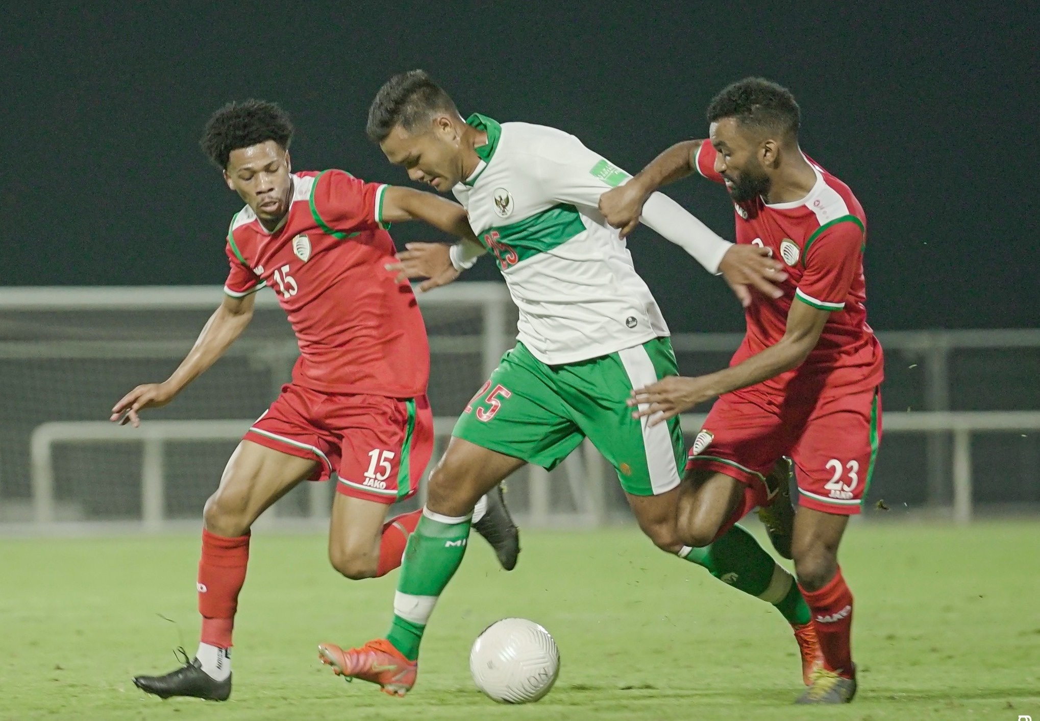 Thua liểng xiểng, Indonesia vẫn tự nhận… ngang cơ tuyển Việt Nam - 2 Thua liểng xiểng, Indonesia vẫn tự nhận… ngang cơ tuyển Việt Nam - 2