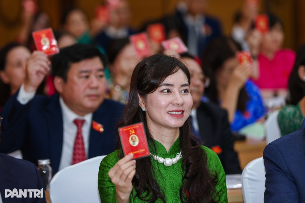 Kỳ Đại hội Đảng mở ra chặng đường phát triển mới của Bộ Nội vụ - 9 Kỳ Đại hội Đảng mở ra chặng đường phát triển mới của Bộ Nội vụ - 9