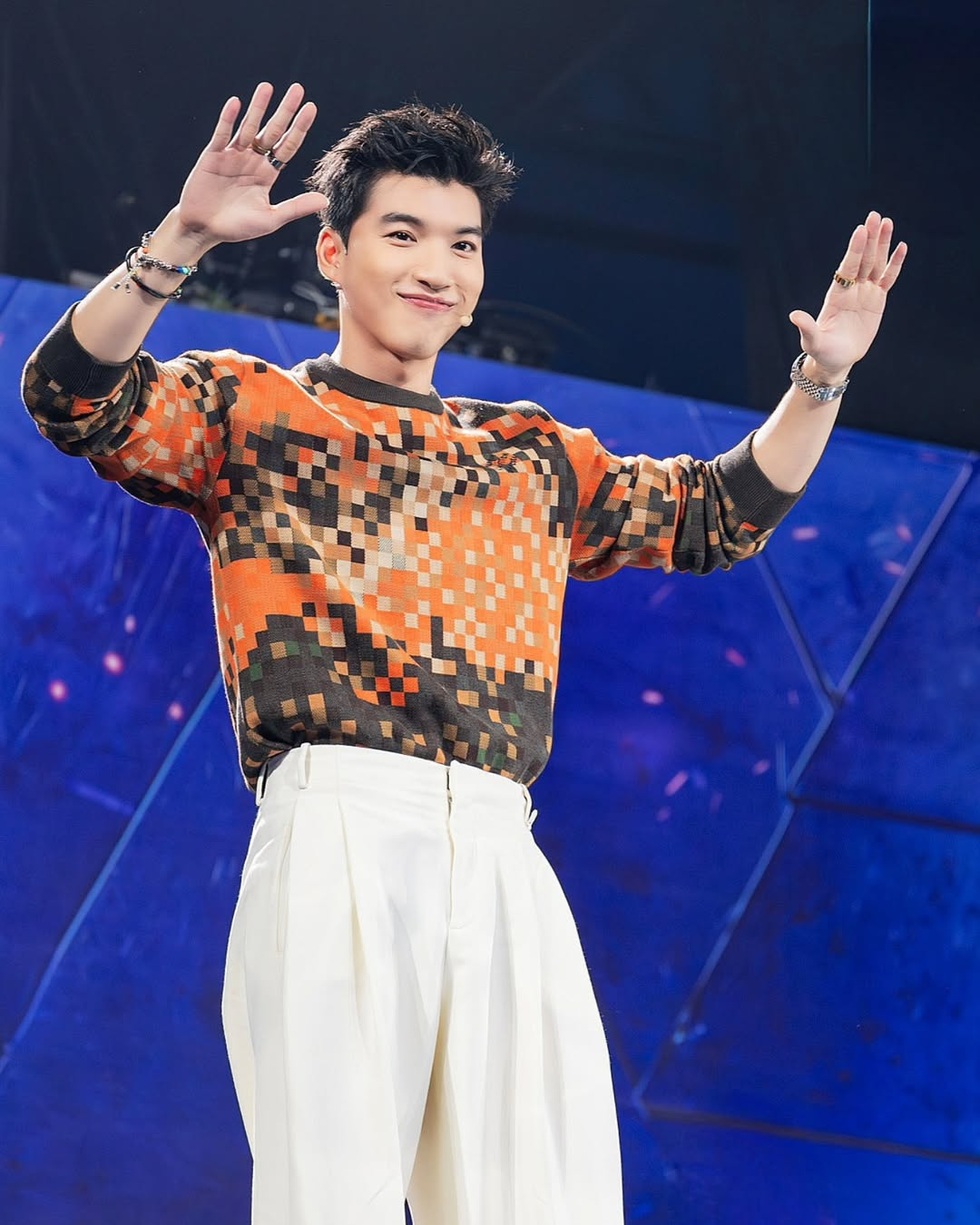 Dàn Anh trai say hi: Đổi đời, cát-xê tăng chóng mặt nhưng đường dài ra sao? - 2 Dàn Anh trai say hi: Đổi đời, cát-xê tăng chóng mặt nhưng đường dài ra sao? - 2