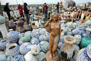 Bến gốm vào vụ