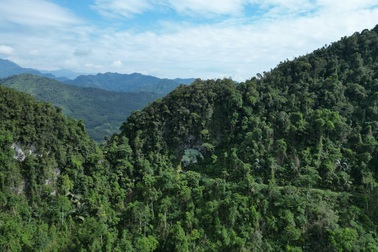 Khám phá Hang Thủng: Những điều mới lạ đằng sau cánh cửa đá