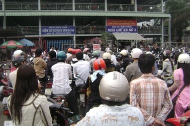 TPHCM: Mở thêm nhiều điểm giữ xe đúng giá dịp Tết