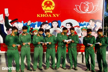 Toàn cảnh 69 triệu cử tri cả nước tham gia Ngày hội non sông