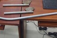 Mâu thuẫn vì va chạm giao thông, rủ đồng bọn mang rìu đi đánh người