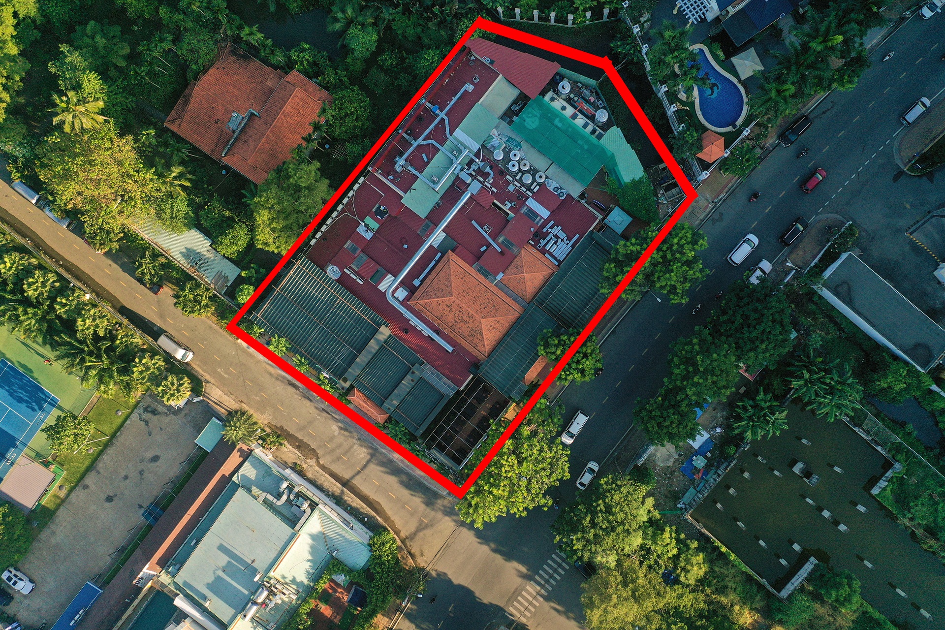 Hàng loạt biệt thự, nhà hàng xây dựng không phép ở khu nhà giàu Thảo Điền - 3 Hàng loạt biệt thự, nhà hàng xây dựng không phép ở khu nhà giàu Thảo Điền - 3