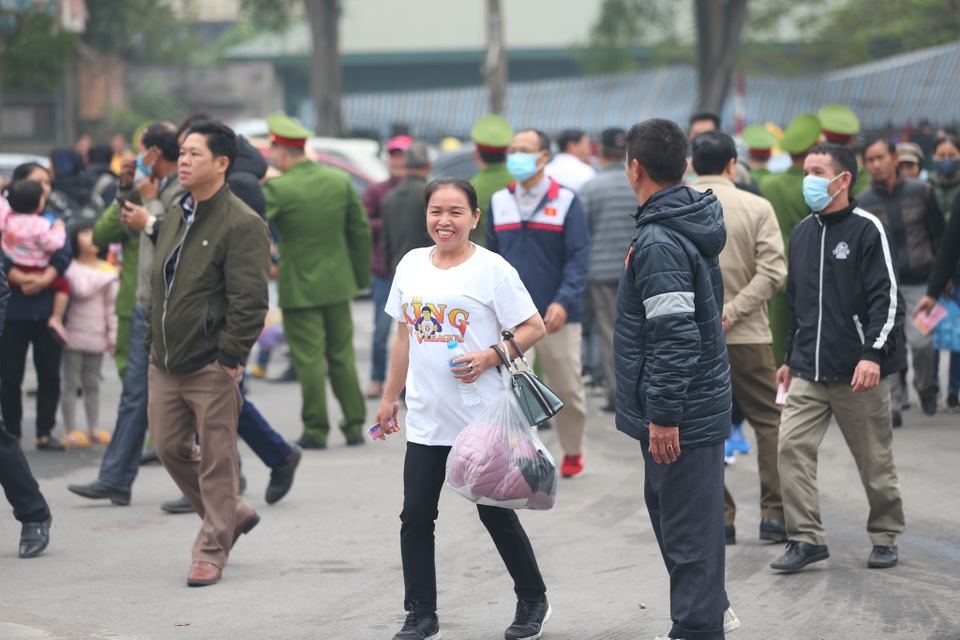 Bố mẹ Quang Hải tiếp lửa đội tuyển Việt Nam - 6 Bố mẹ Quang Hải tiếp lửa đội tuyển Việt Nam - 6