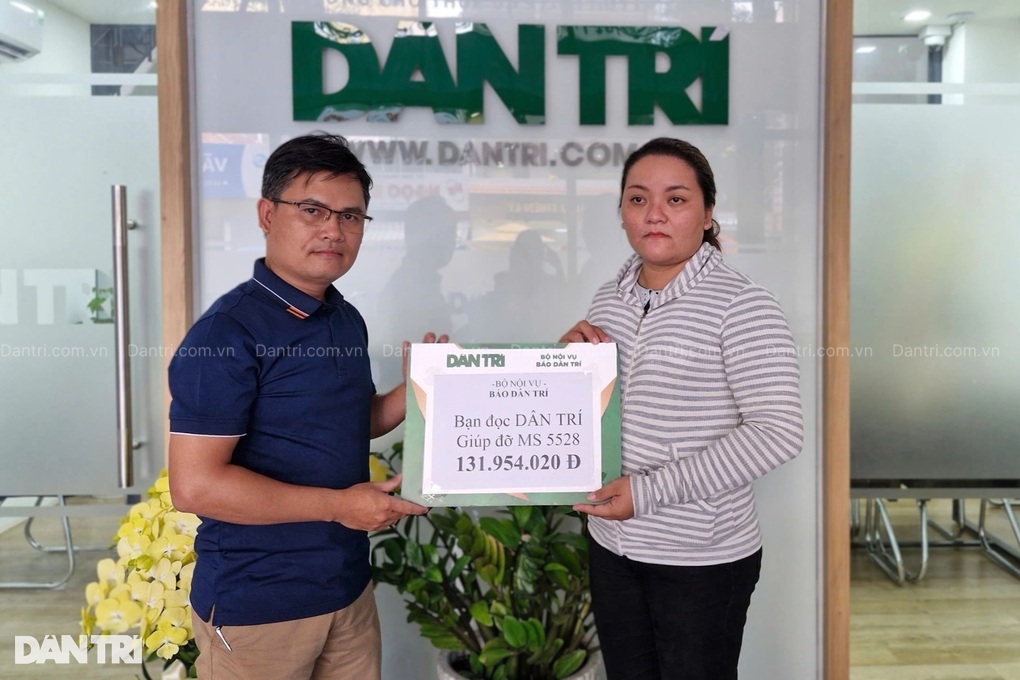 Bạn đọc Dân trí giúp bé Hoàng Anh gần 132 triệu đồng - 1 Bạn đọc Dân trí giúp bé Hoàng Anh gần 132 triệu đồng - 1