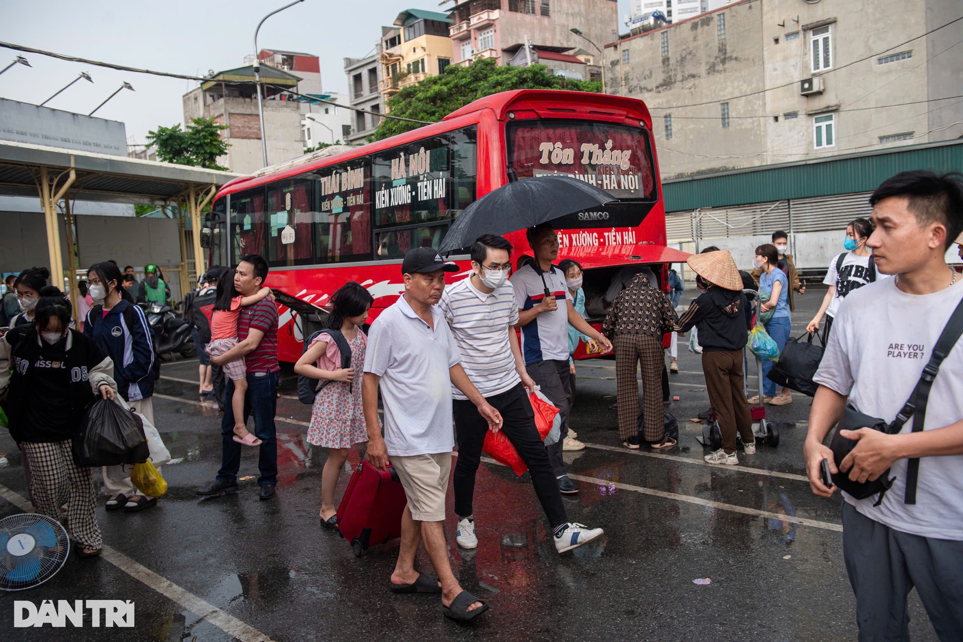 Giao thông Hà Nội không xảy ra ùn tắc trong ngày nghỉ lễ cuối cùng - 10 Giao thông Hà Nội không xảy ra ùn tắc trong ngày nghỉ lễ cuối cùng - 10