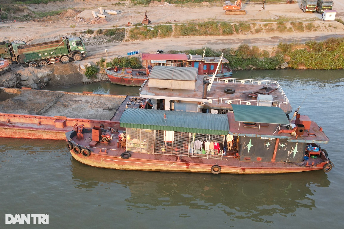 Kỳ 1: Vạch bí ẩn những con tàu không số chở dầu dọc tuyến lục đầu giang - 6 Kỳ 1: Vạch bí ẩn những con tàu không số chở dầu dọc tuyến lục đầu giang - 6