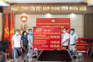 Tập đoàn Đỉnh Vàng ủng hộ Quỹ Vắc xin hơn 1 tỉ đồng