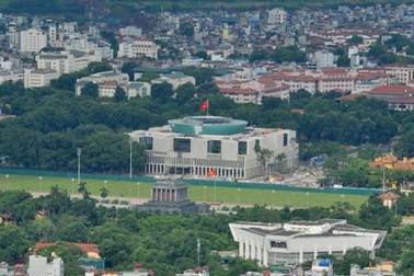 Cao ốc 8B Lê Trực cao gần... gấp đôi Nhà Quốc hội