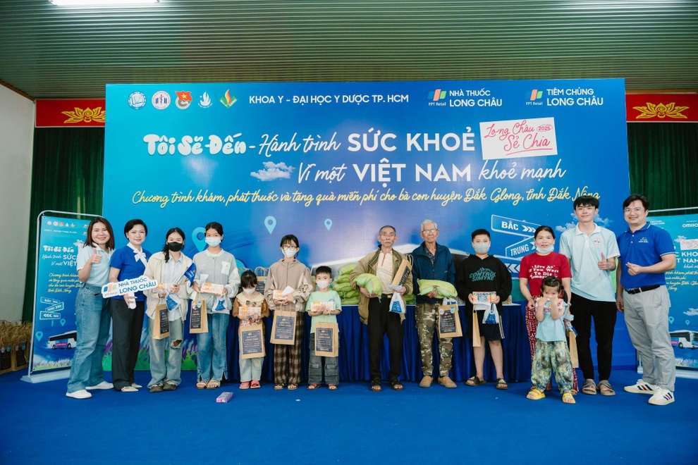 Long Châu sẻ chia: Hành trình sức khỏe, vì một Việt Nam khỏe mạnh - 1 Long Châu sẻ chia: Hành trình sức khỏe, vì một Việt Nam khỏe mạnh - 1