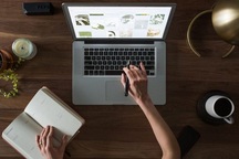 Thị trường tuyển dụng làm việc online hút khách trong dịch Covid-19