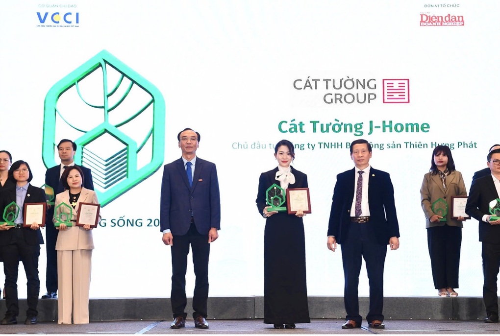 Cát Tường J-Home nhận danh hiệu Dự án đáng sống 2024 - 2 Cát Tường J-Home nhận danh hiệu Dự án đáng sống 2024 - 2