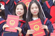 Kỳ tích của cặp chị em sinh đôi ở miền núi Nghệ An